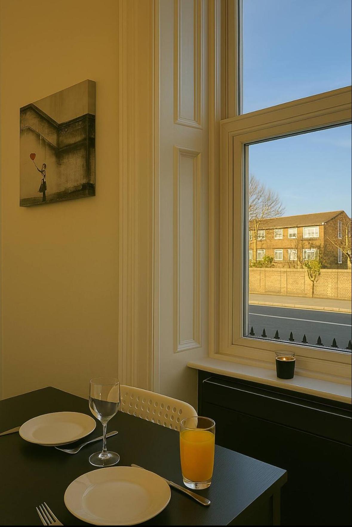 Modern In Canary Wharf With Hot Tub Appartement Londen